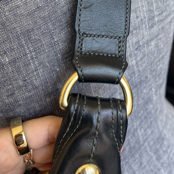 COACH | EXCELLENT CONDITION! Bleecker Black Signature Bucket Bag - Picture 7 of 15